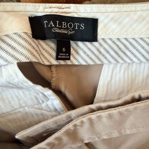 Talbots Women's Khaki Tan Bermuda Chino Shorts Size 6 - Picture 4 of 5